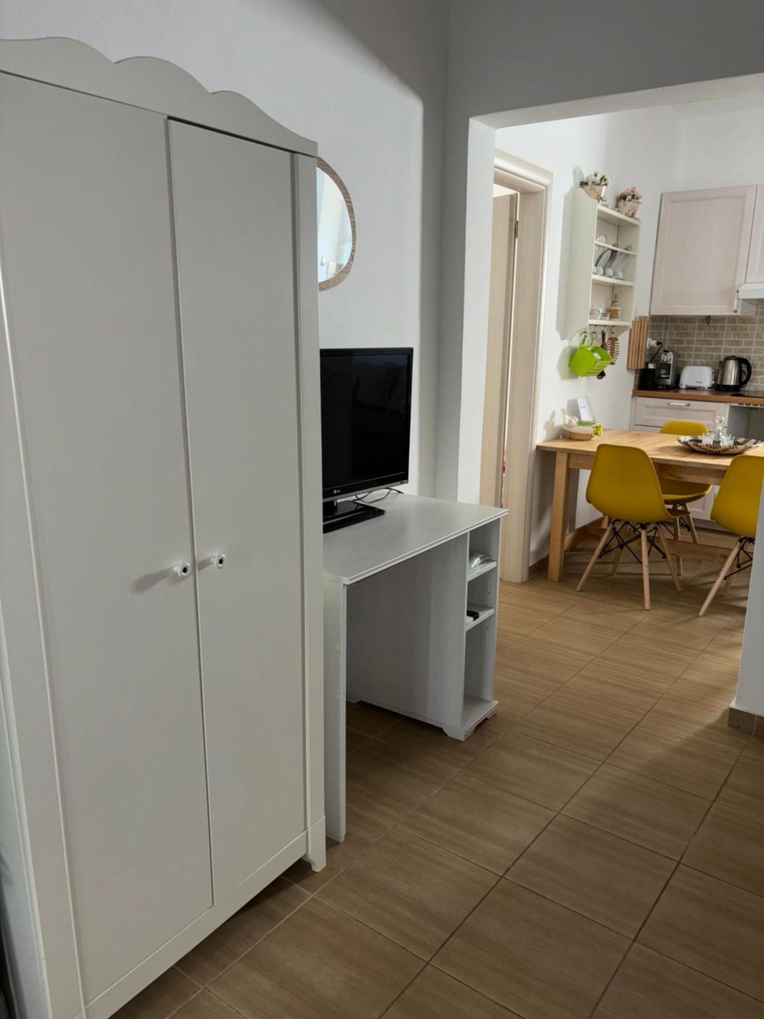 Marena 2 Apartment